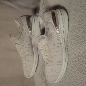 Skechers Women's Burst 2.0 Grand Fortune Sneaker - White/Gold - Size 9